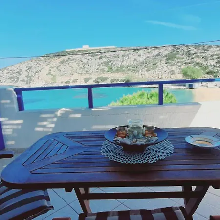 Dom wakacyjny Thalassa House By The Sea